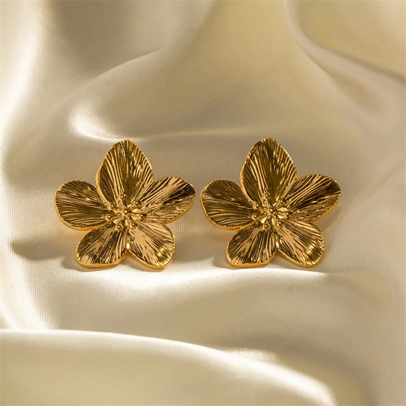 Vintage Gold Flower Stud Earrings for Women