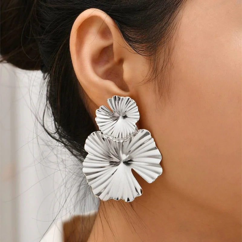 Vintage Gold Flower Stud Earrings for Women
