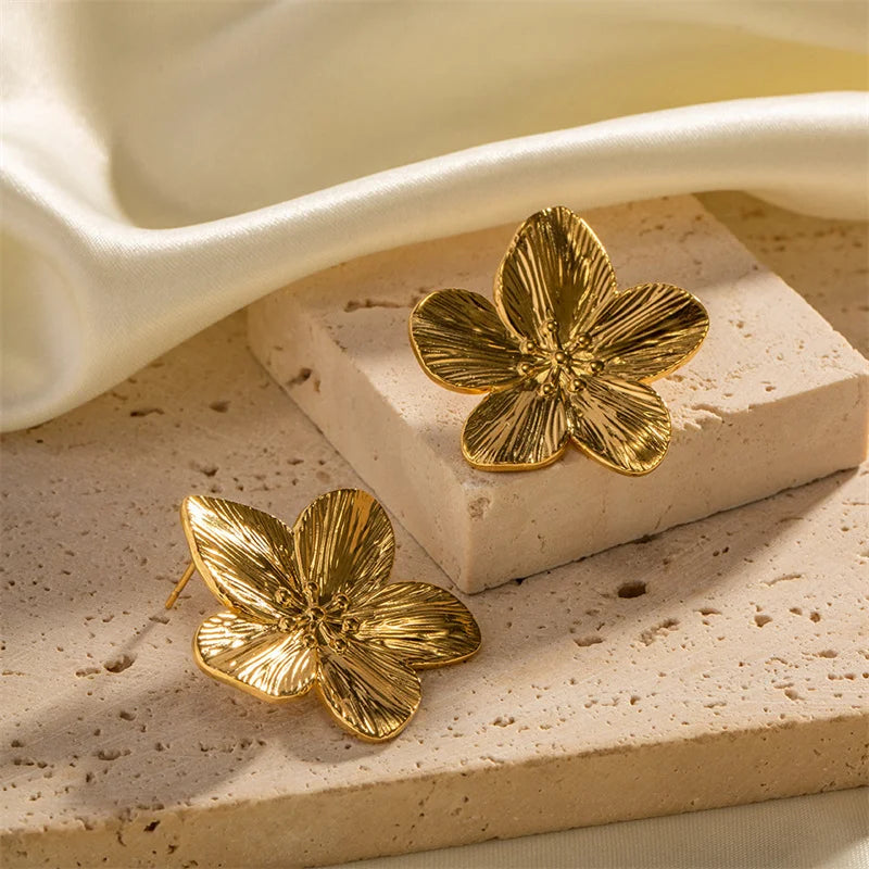Vintage Gold Flower Stud Earrings for Women