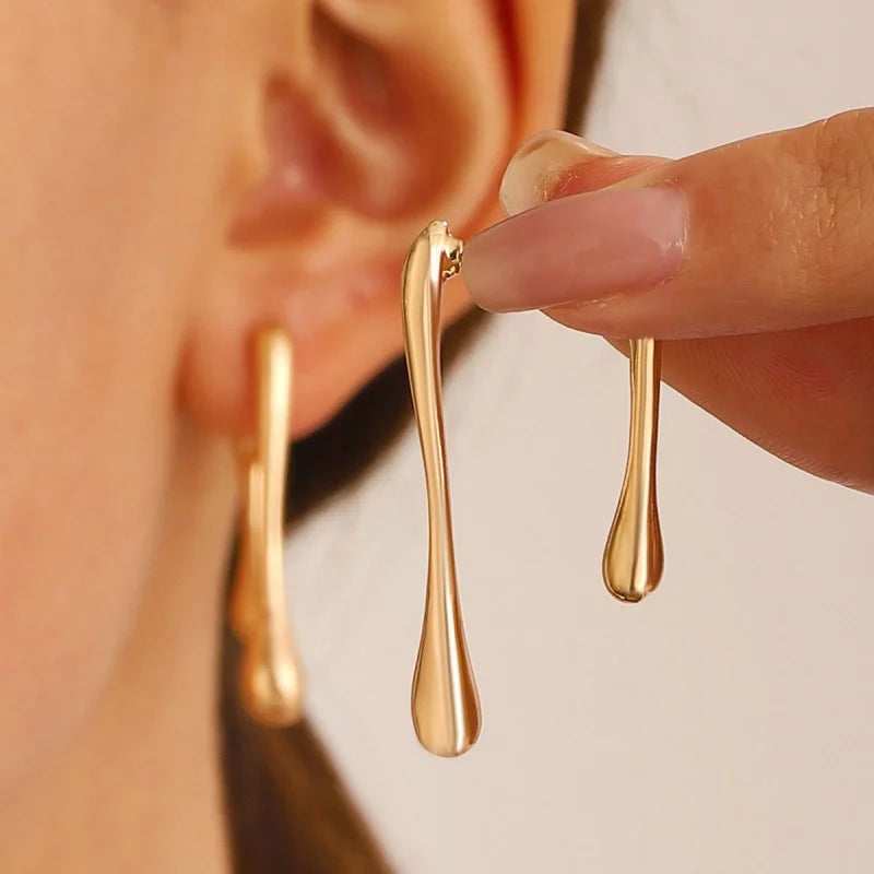 Vintage Gold Flower Stud Earrings for Women